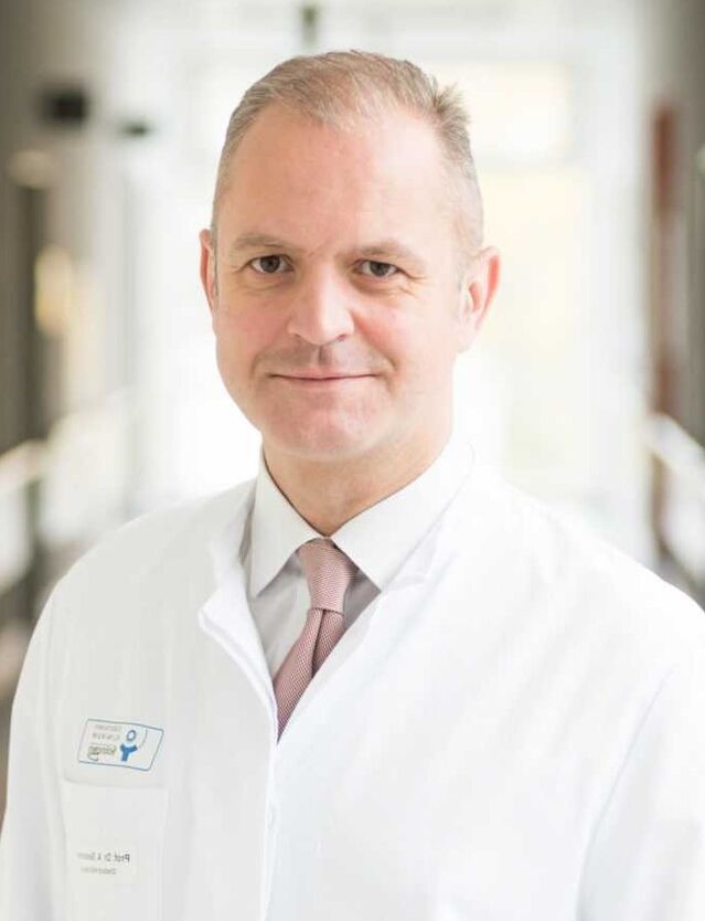 Arzt Gynäkologe Tomas Martin
